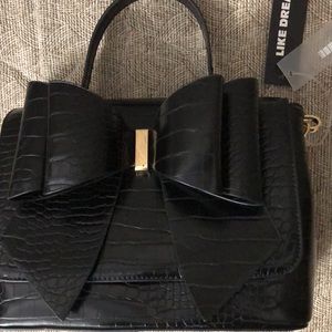 🌺🌺NWT BLACK CROC SKIN FAUX LEATHER BAG